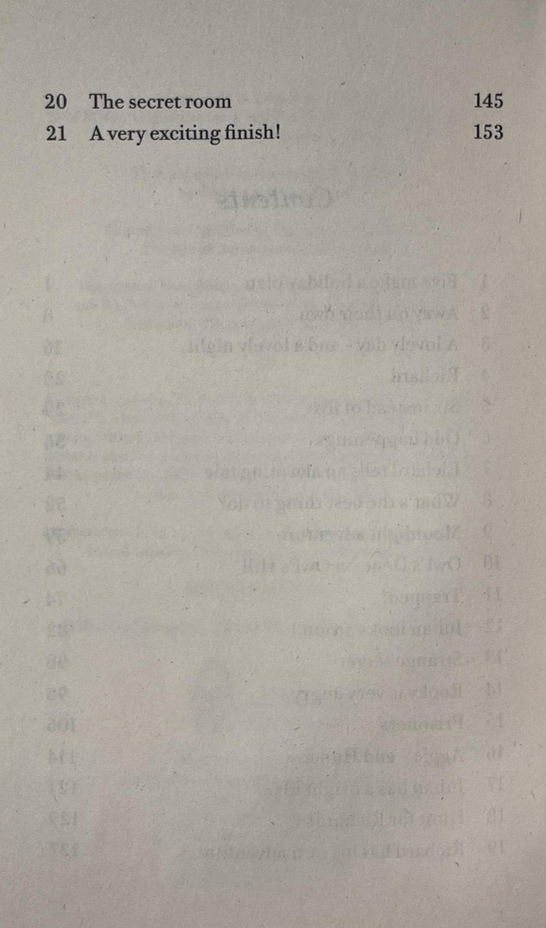 The Famous Five #8 Five Get Into Trouble