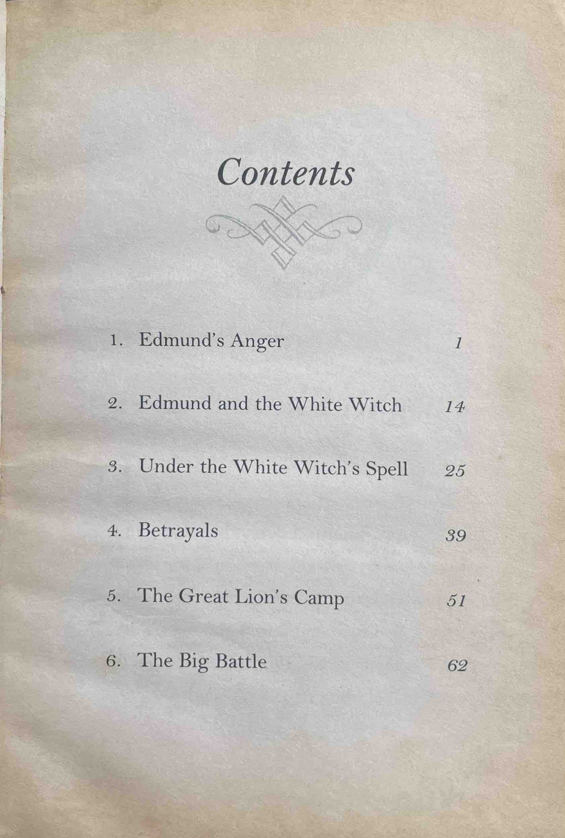 The Lion, the Witch and the Wardrobe Chapter Book Series #2 Edmund's Struggle Under the Spell of the White Witch